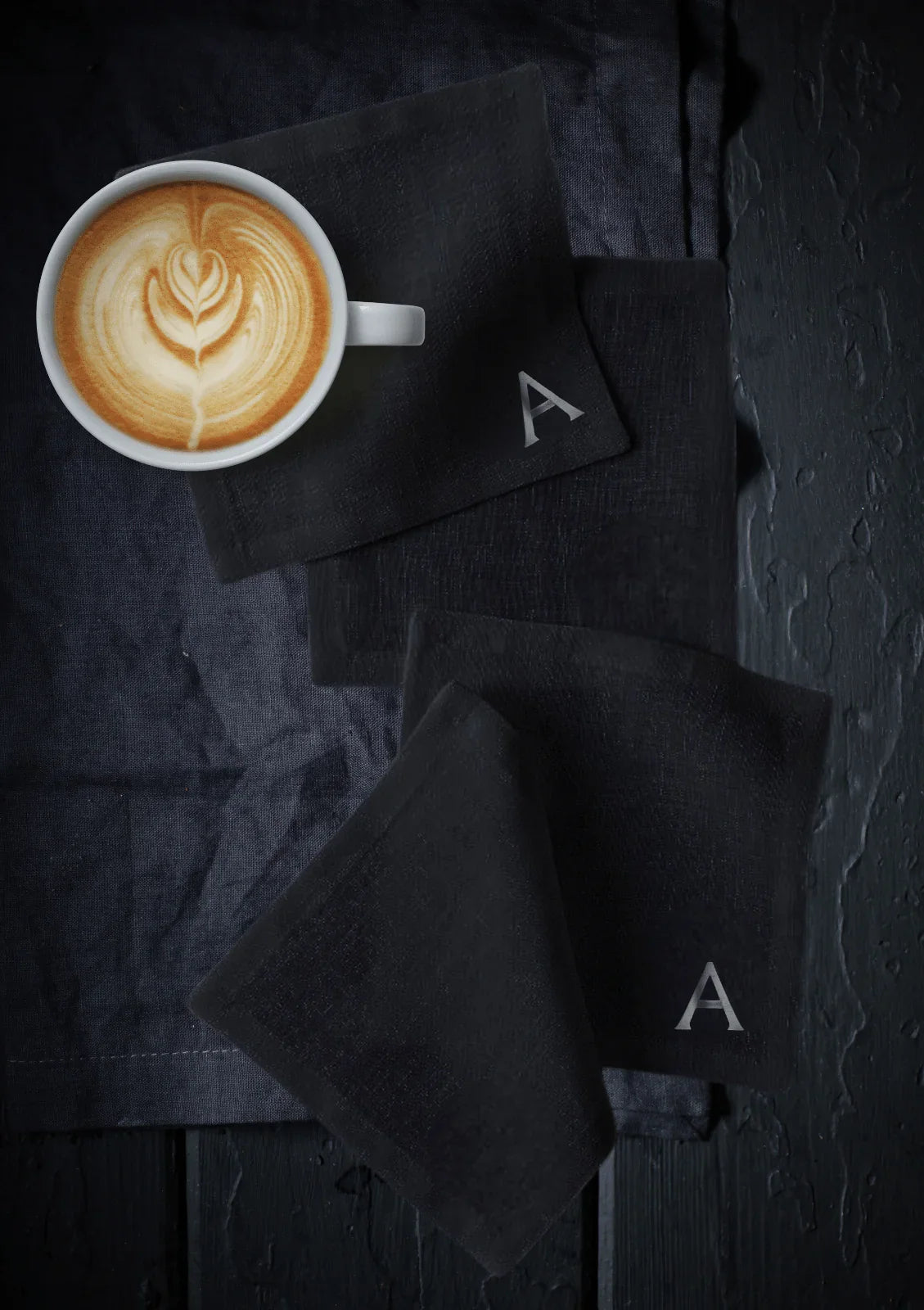 TABLE Ø5 - MONOGRAM LINEN COASTER SET OF 4