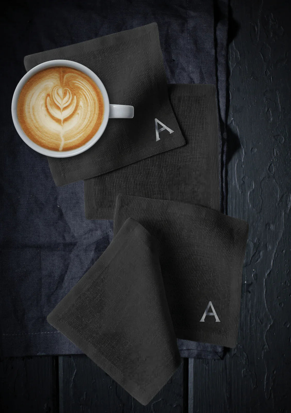 TABLE Ø5 - MONOGRAM LINEN COASTER SET OF 4