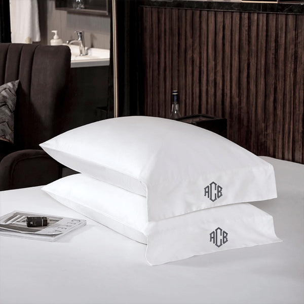 Châteaux XI - Monogram Duvet Cover + 2 Monogram Pillowcases (White)