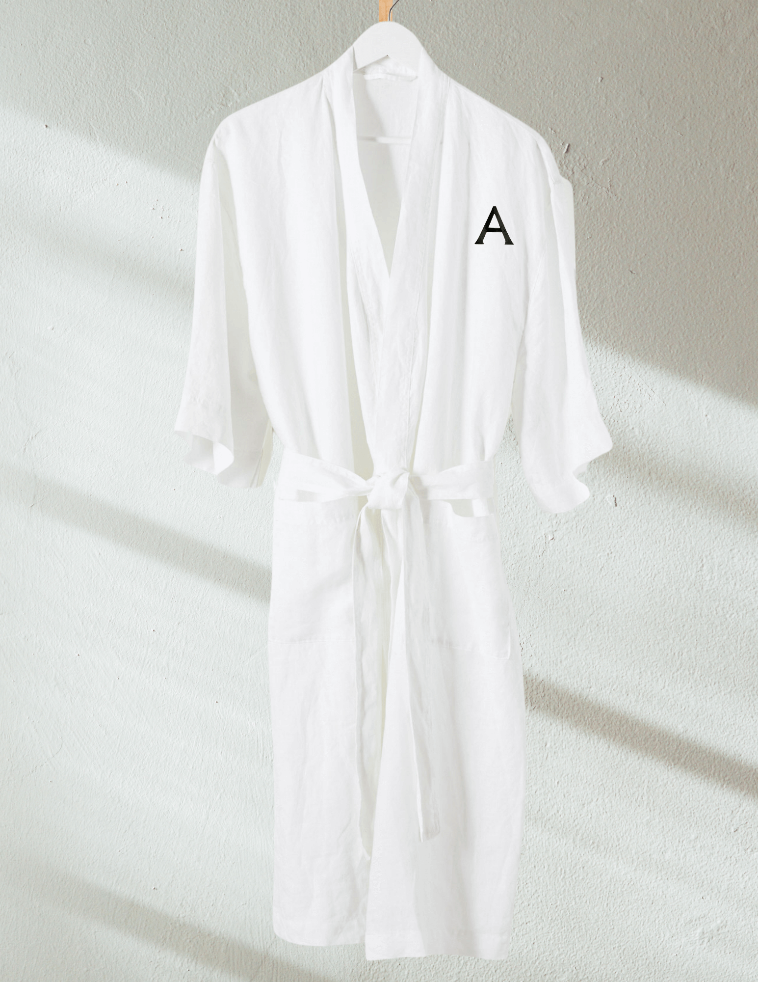 CUT Ø8 - MONOGRAMMED WHITE COTTON SATEEN ROBE