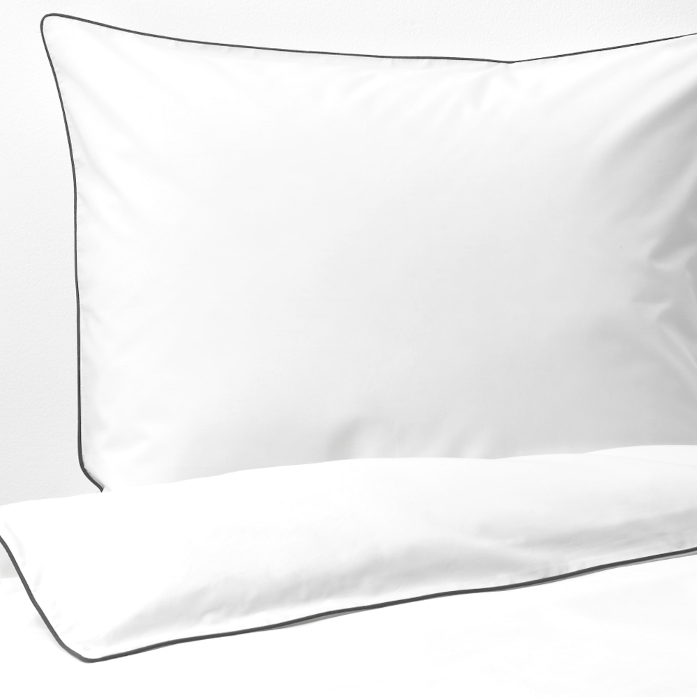 hotel style white sheet set India