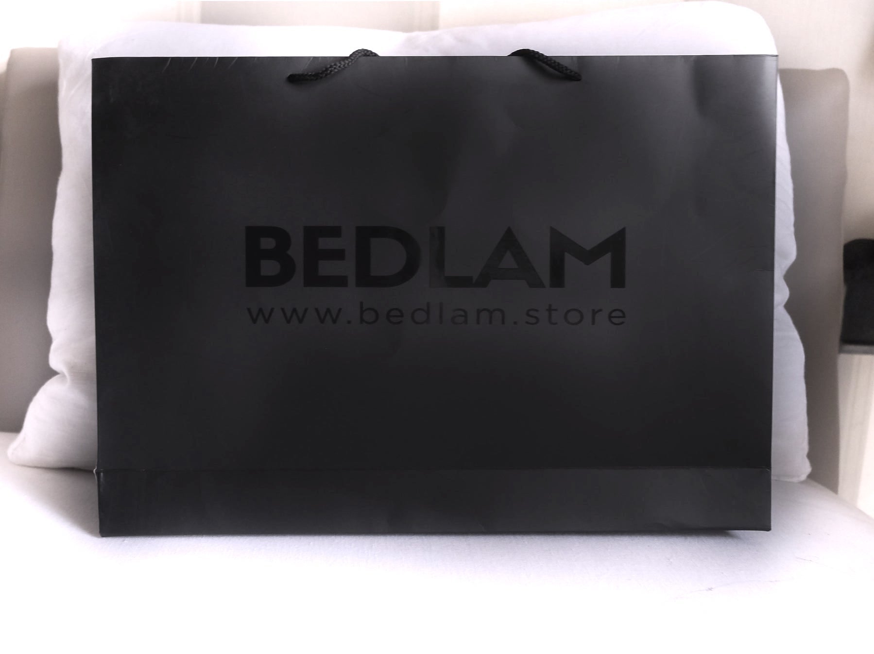 GIFT WRAPPING - BEDLAM BLACK CARRY BAG